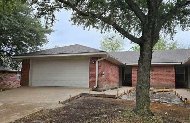 Photo of Cougar Ridge Duplex