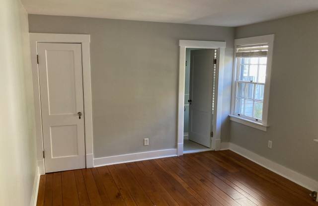 261 Cazenovia St, Unit 7