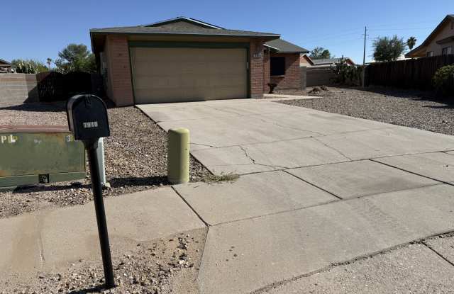 7940 East Constant Place