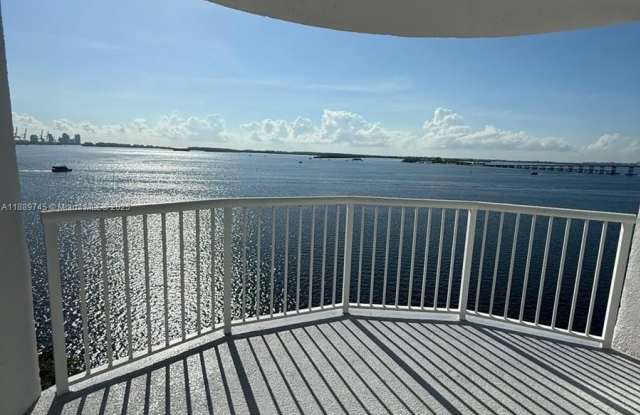 1420 Brickell Bay Dr