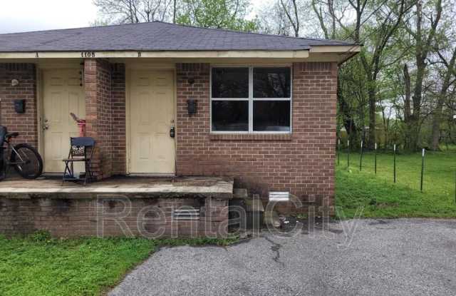 1105 Merriman Ave