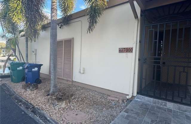 Photo of 7000 Crown Gate Ct