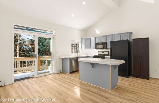 2009 Arbor Park Drive