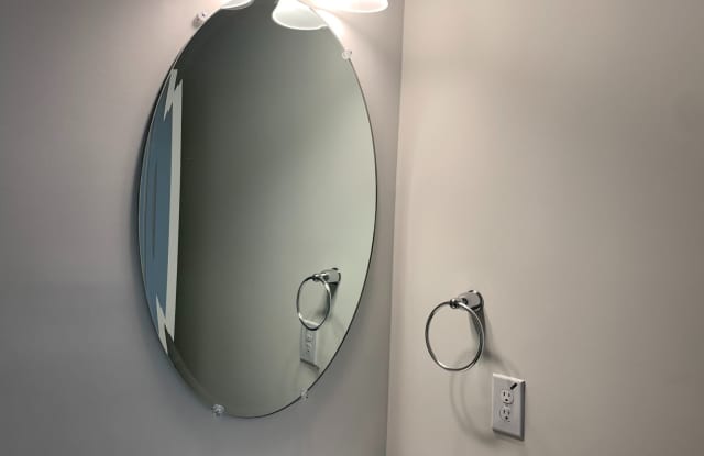 Rooms in 3 Bedroom Townhome at Chert Ln