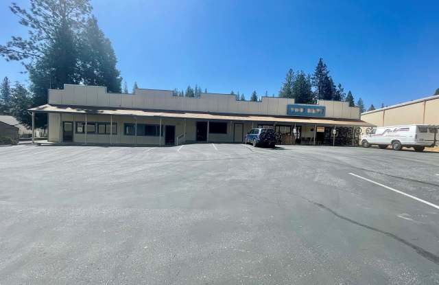 530 - 550 Searls Ave. - 550