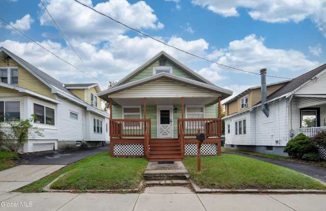 Photo of 364 Altamont Avenue