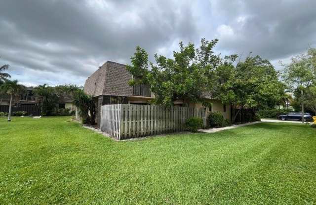 4803 Waterview Circle