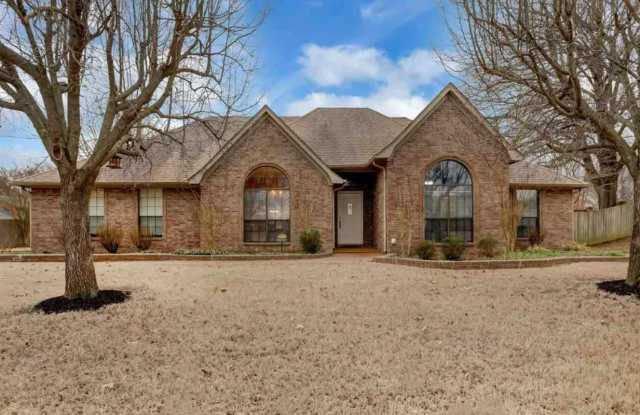 361 WOLF LAIR - 361 Wolf Lair Cove, Collierville, TN 38017