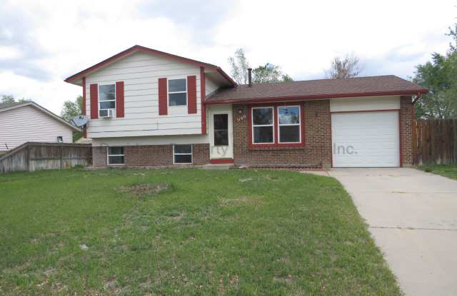 Charming 3-bedroom House in Security-Widefield Area