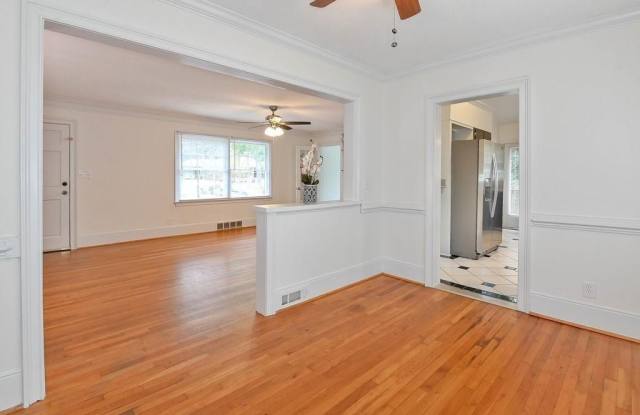 381 Hilderbrand Drive