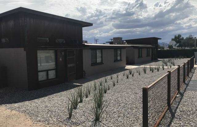 Photo of 1114 East Adams Street