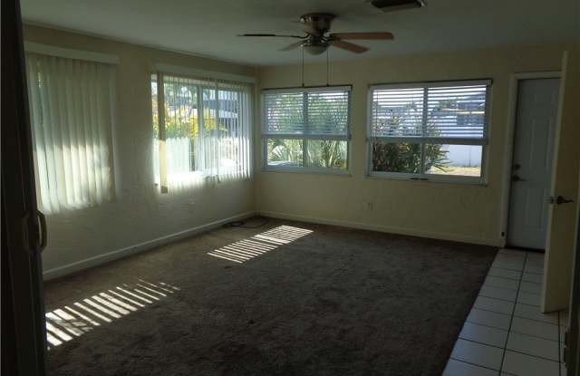 820 Cape Coral Parkway W