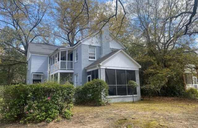 Photo of 202 South Harden Street