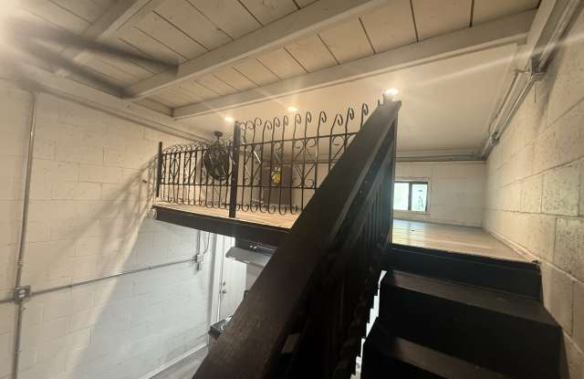 3916 South Presa Street - B3916 S Presa street