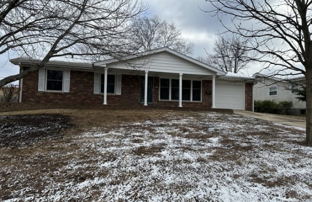 2944 Homewood Avenue - 2944 Homewood Avenue, St. Charles, MO 63301