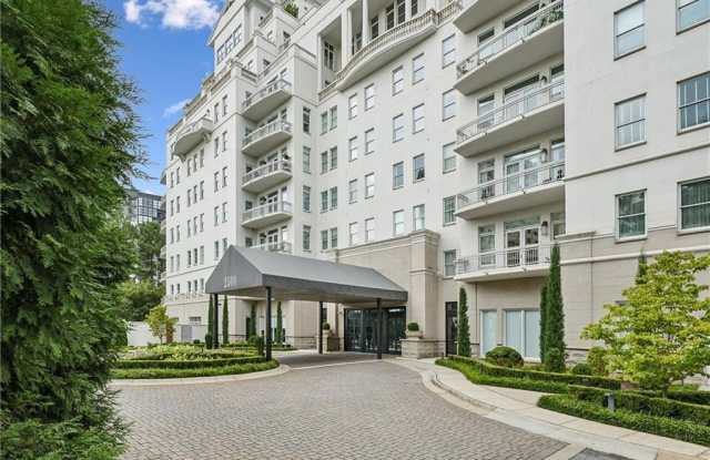 2500 Peachtree Road NW