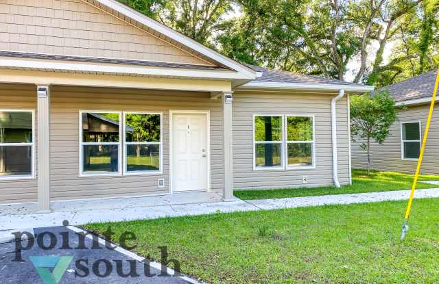 2425 E Johnson Ave Unit E