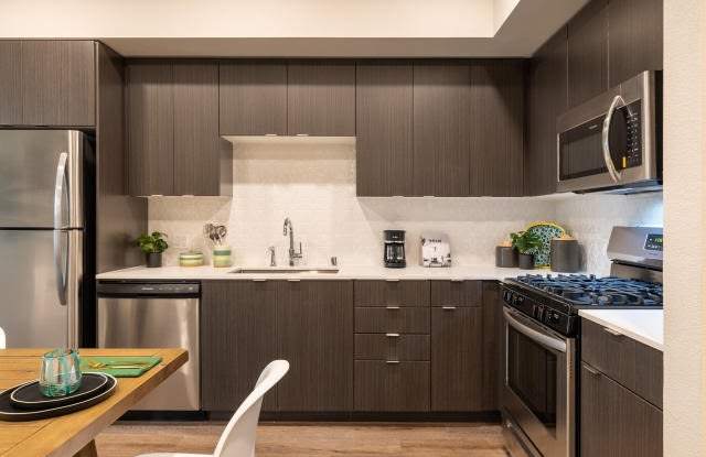 10930 Garfield Avenue Unit D11