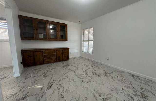 136 Daniel Moore Street