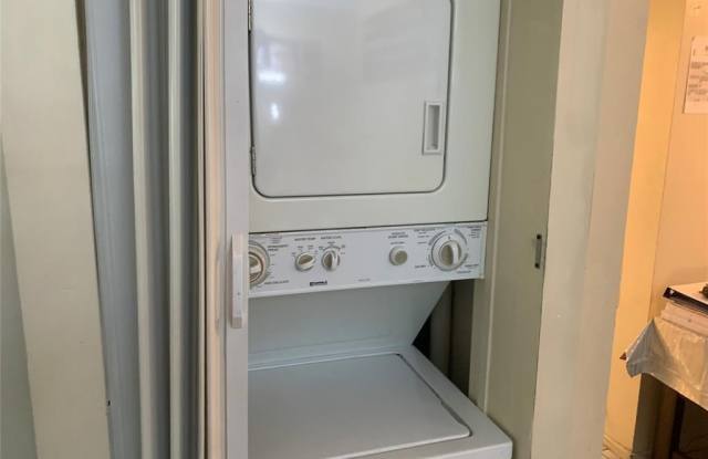 10850 Royal Palm Blvd