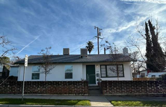 Photo of 1295 Floral Ave. Oroville - Off Orange Ave.