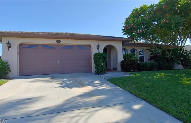 1117 SE 29th Terrace - 1117 Southeast 29th Terrace, Cape Coral, FL 33904