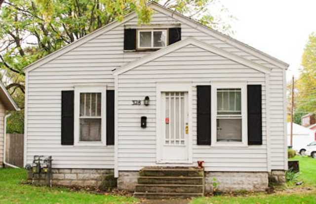 Photo of 328  328 1/2 S Talley Ave