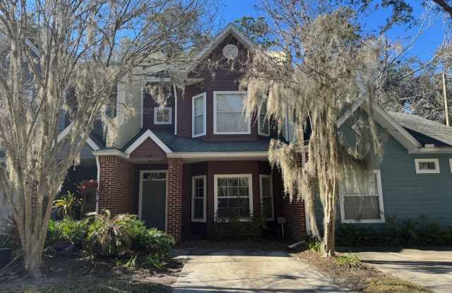 Live in Comfort and Style at 5079 NW 1st Place, Gainesville, FL!