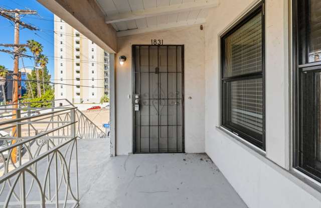 HILLCREST GREAT RENOVATED ONE BEDROOM APARTMENT.