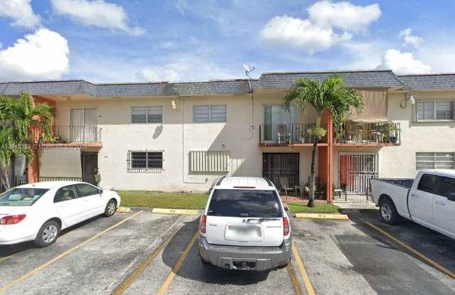 Photo of 1225 W 35th St