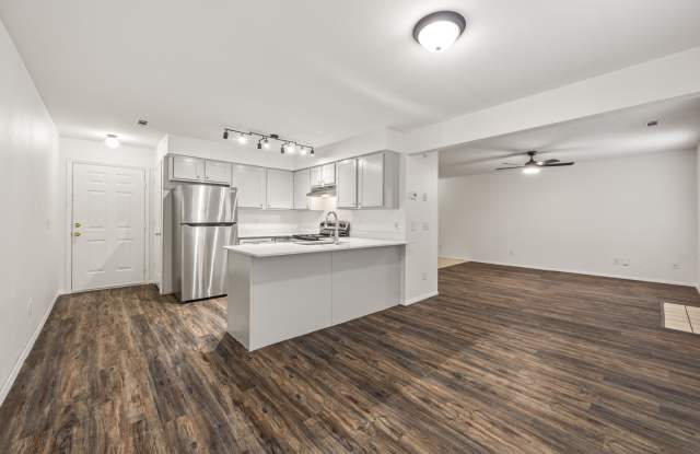 1005 North Molly Court