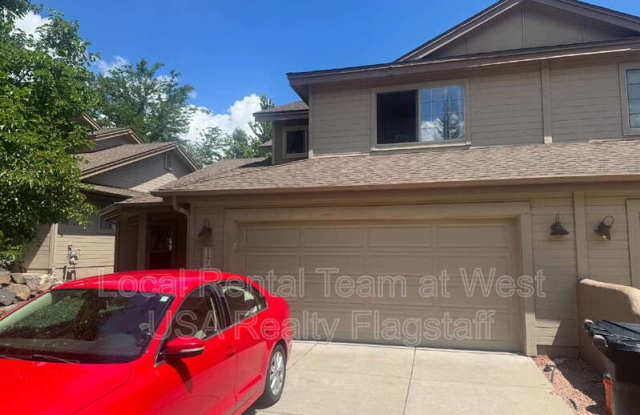 1742 N Blue Spruce Cir