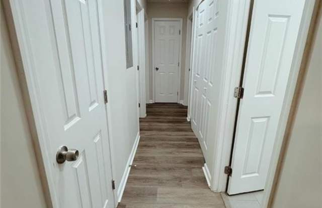 Photo of 2933 Port Royal Lane