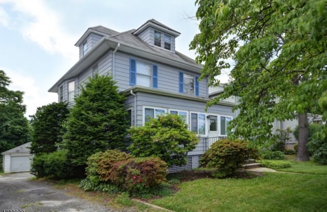 124 MORRIS AVE - 124 Morris Avenue, Summit, NJ 07901