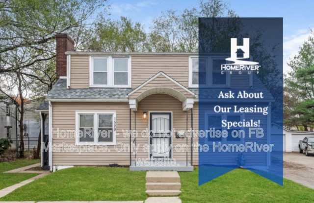 Photo of 1529 Larchmont Ave