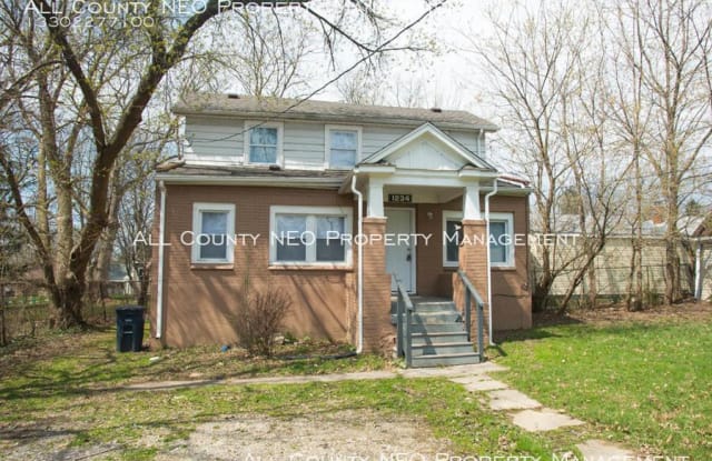 1234 Winton Ave - 1234 Winton Avenue, Akron, OH 44320