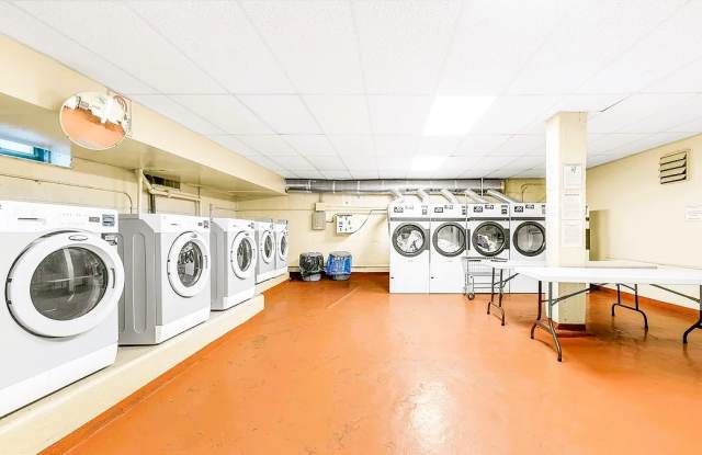 Photo of 8344 Lefferts Blvd # 44K