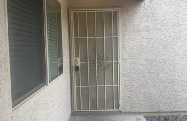 2-bedroom condo at Stapley and University!