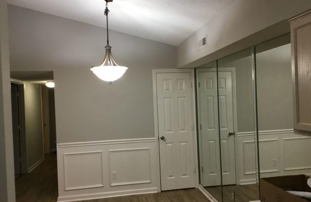 Room in 2 Bedroom Home at Battery Dr