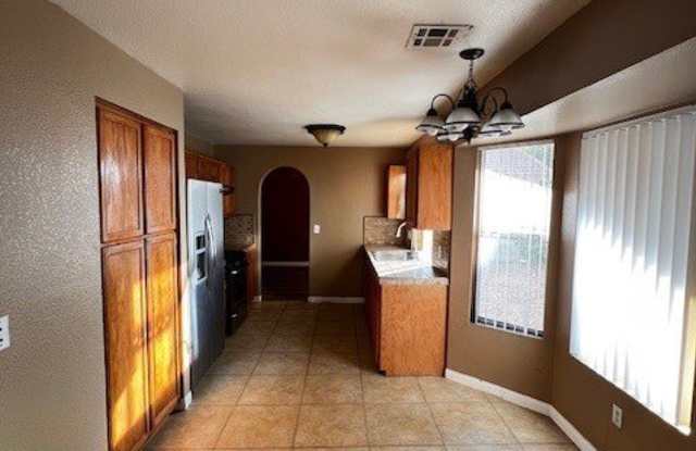 2633 ISLAND BROOK Drive