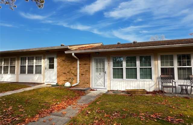 Photo of 312 Woodbridge Drive unit: C