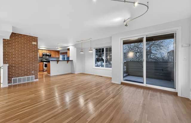 Photo of 4418 Corliss Avenue North#Apt D