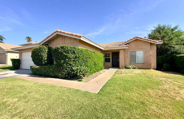 COMING SOON! LOVELY 3 Bedroom + Den/ 2 Bath POOL Home In N. La Quinta!