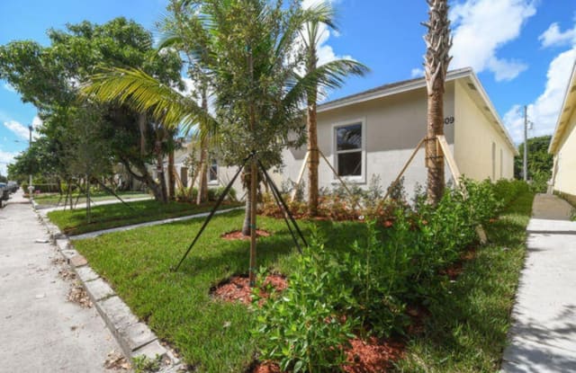 611 N F Street - 611 North F Street, Lake Worth, FL 33460