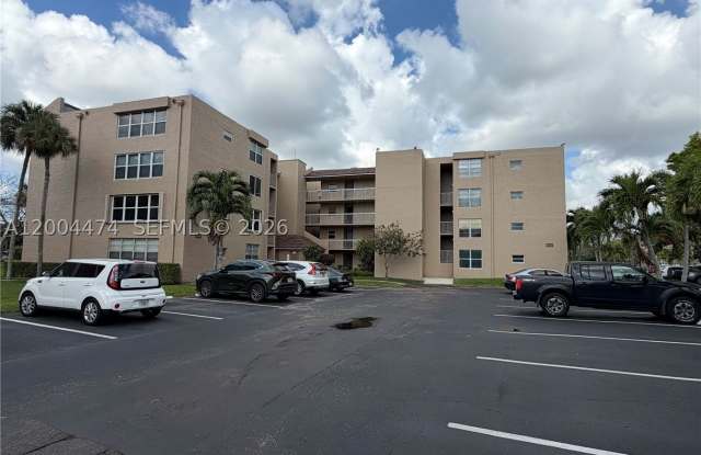 9440 Tangerine Pl