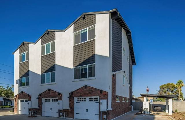 Earll 6 Townhomes - Phoenix