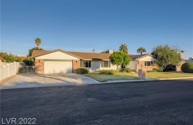 413 Park Way - 413 Park Way East, Las Vegas, NV 89106