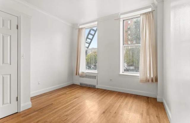 2294 Frederick Douglass Boulevard