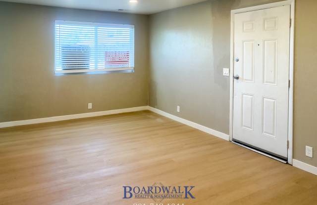 Recently Remodeled 2 bedroom in Salt Lake!