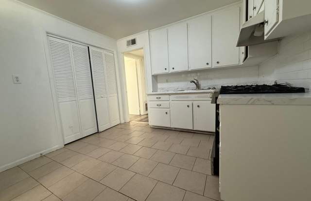 Photo of FOR RENT – AVAILABLE NOW